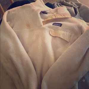 Patagonia white fuzzy snap pullover